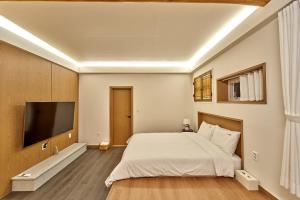 Gyeongju Madang Hanok