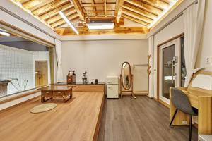 Gyeongju Madang Hanok