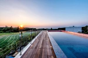 Jeju Mia Private Pool Villa large outdoor warm pool