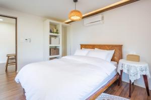 Jeju Sagyaeoreum Dockchae