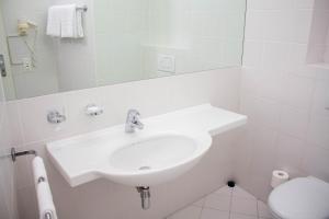 Double Room with Balcony room in Colorado Hotel