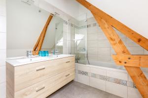 Maisons de vacances La Grange du Flot : photos des chambres