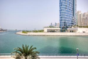 Blueground 5242 Tower Sea View pool elev DXB-1142
