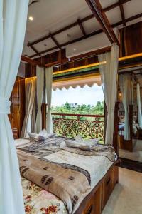 Zline Villa - Luxurious Pure Veg 8BHK with Party Hall in Lonavala