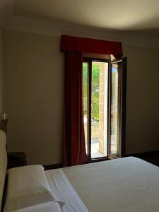 Suite with Hot Tub room in Antica Masseria Martuccio