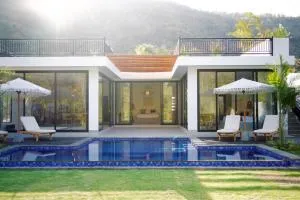 Private Villa with Garden & Swimming Pool - Ambat