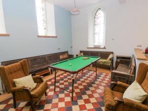 Church Llygad Y Dyffryn