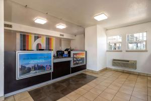 Studio 6 Fort Worth, TX - Stockyards East