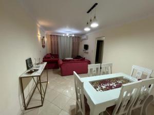 apartment with Garden & Private access in Gardenia City Compound for families only