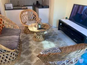 private and comfortable - Bunkers Hill