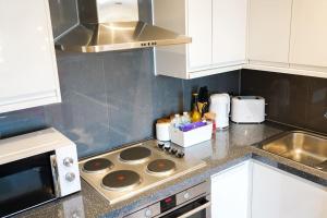 Stylish 2 Bed Apt in Watford - Monthly Stays