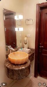 فيلا بجوار المطاعم والكافيهات