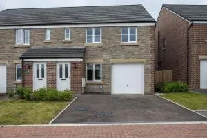 Cosy 3 Bed Near Beaches, Cardiff & Brecon Beacons - Coity