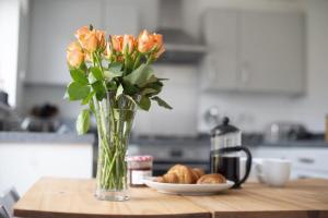 Cosy 3 Bed Near Beaches, Cardiff & Brecon Beacons