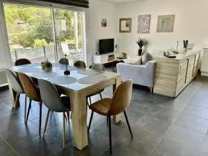 Charmante maison vue garrigue avec piscine - Lapalme