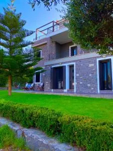 Stone Oasis - Mystigná