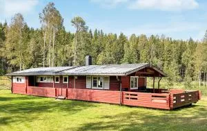 Nice Home In Älvsered With Wifi - Ullared