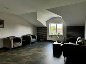 Ні пуху, ні пера!