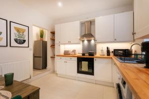 Contractors,Parking,Wifi, SmartTV