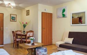 Cozy Apartment In Rovinj With Wifi