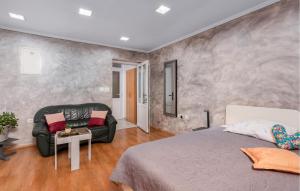 1 Bedroom Amazing Apartment In Kastav 