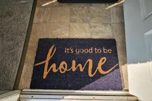 2BR Retreat sleeps 5 near ECU Stadium and Hospital