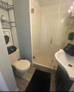 Hollywood Townhouse steps to beach and famous Broadwalk