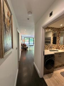 Apartment in Guildford with Parking