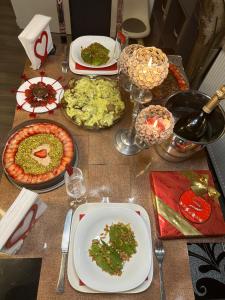 Appartements Aeroport CDG, Paris Disneyland, Eiffel Tower, JO 2024 : photos des chambres