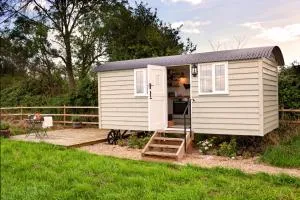 Starlight Shepherd Hut - Longworth