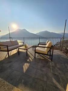 Amazing Lake View Apartment with Pool and 2 Terraces, Modern Urio, by STAYHERE-LAKECOMO - Carlazzo