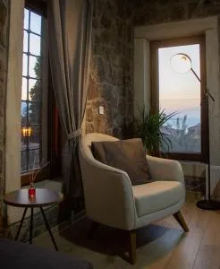 Stone Studio with Beautiful View in heart of İzmir - Karataş