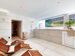 Luxury Private Spa Apartment with Heated Pool & Sauna and Sea View