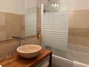 Hotels Logis Hotel La Sommellerie : Chambre Lits Jumeaux Traditionnelle