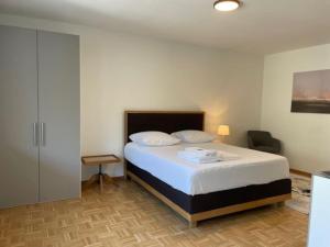 Bright and practical Studio - Art 16