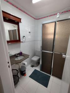 Apartamento Guarujá 5 minutos da praia do Canto Tortuga com Wi-fi prox ao restaurante Rufinos