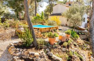 B&B / Chambres d'hotes Moulin Rouge Provencal Suite Premium avec jacuzzi exterieur : photos des chambres