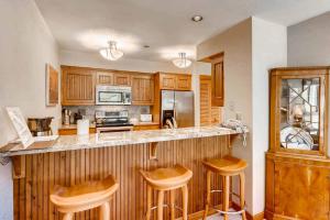 Kiva 433 by East West Hospitality