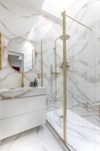 Charming Pied à Terre near Montmartre