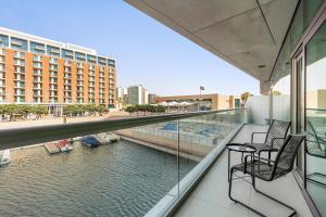 Silkhaus Vacation Homes Chic 1BDR at Al Bandar in Al Naseem A