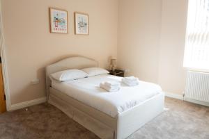 Casa Arkles - next to stadium - free parking