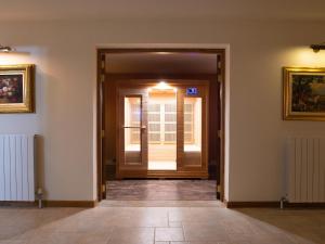 Villa Alexandra: Sea Views Pool Jacuzzi Sauna