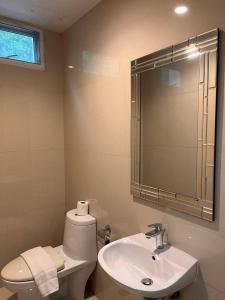 3BR Sukhumvit Townhouse, close to Emsphere and BTS MRT