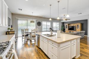 Hiking Days, Hot Tub Soaks! Extended Phoenix Stay