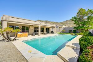 Hot Tub and On-Site Hiking Phoenix Retreat!