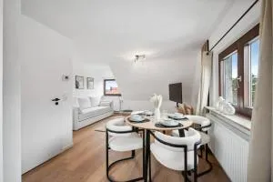 Malu Rooms - Top Lage, Kostenloser Parkplatz, Klima, Netflix, 24h Checkin - Асперг