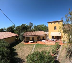 Appartamento con 2 Camere da Letto e Vista Giardino