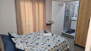 Cozy & fully equipped 3 bedroom apartment, 3mins walk to Flic-en-Flac Beach