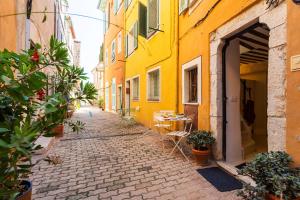 LA CASETTA DI AZZURRA AP4427 By Riviera Holiday Homes