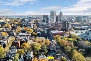 Downtown by RISD Gigabite Internet OnSite Free Parking - Rumford